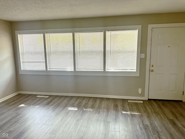 $174,900 | 6108 Roselawn Drive, Indianapolis, IN 46226