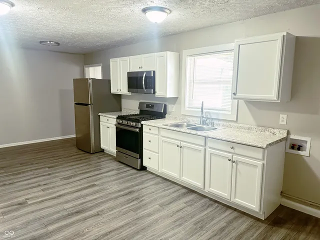 $174,900 | 6108 Roselawn Drive, Indianapolis, IN 46226