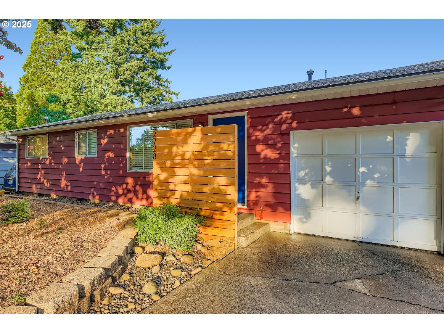 2728 Southeast 175th Place Portland, OR 97236 - Photo 2 of 33 a view of outdoor space