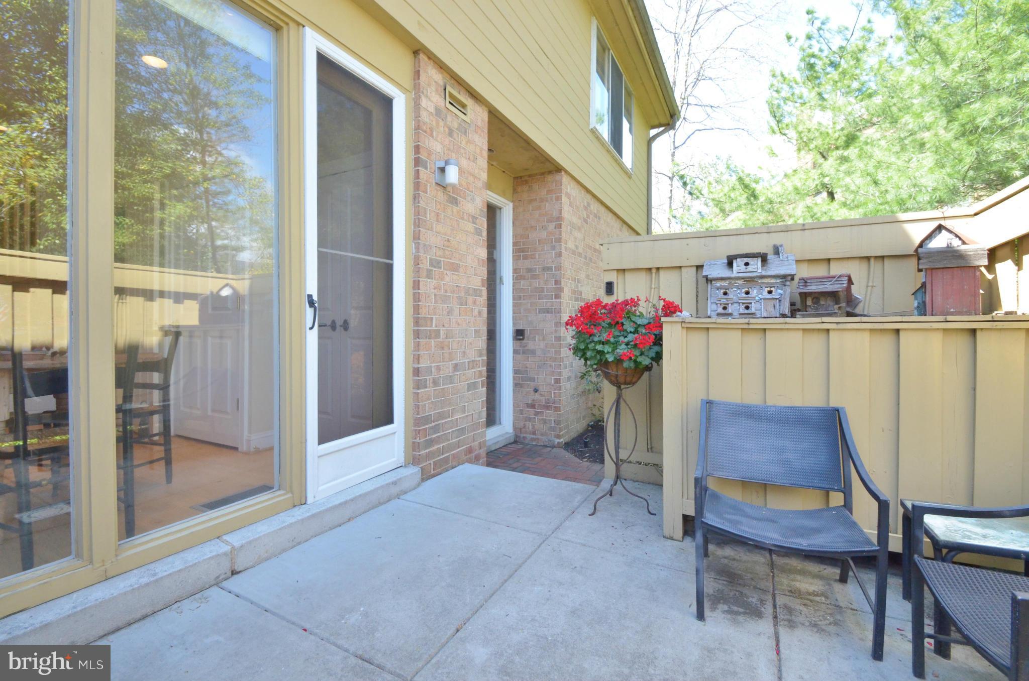 11 Roland Mews Baltimore, MD 21210 - Photo 4 of 27 Exterior (Front)