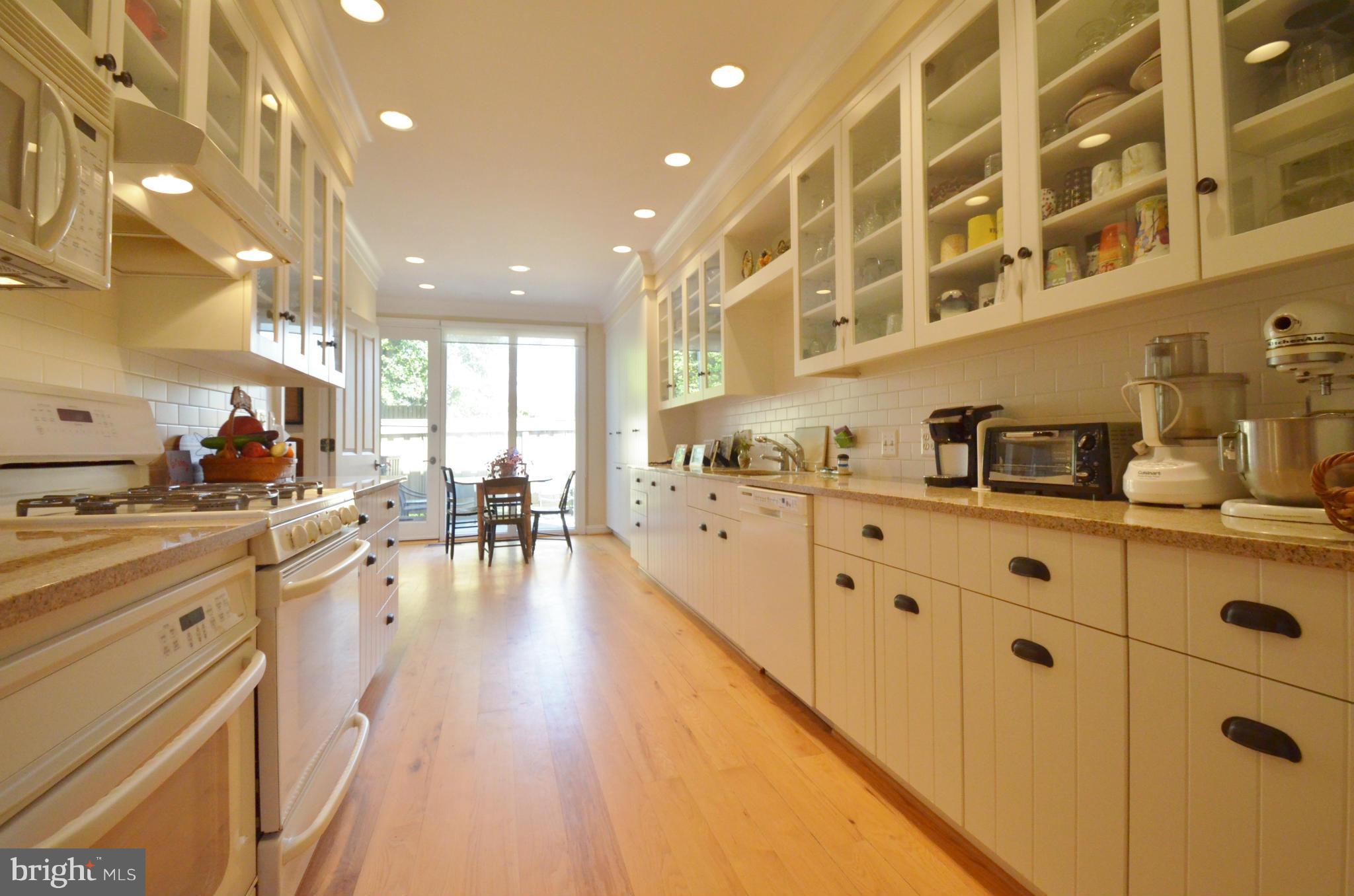 11 Roland Mews Baltimore, MD 21210 - Photo 9 of 27 Interior (General)