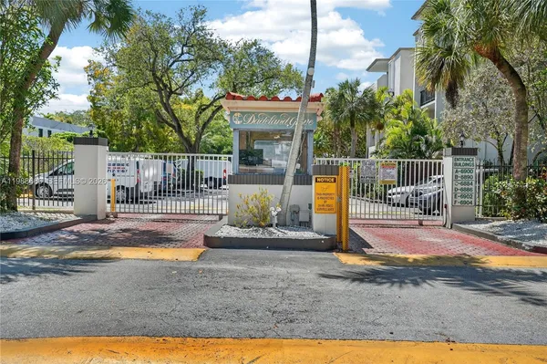 $279,000 | 6904 North Kendall Drive, Unit F104, Pinecrest, FL 33156