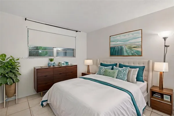 $279,000 | 6904 North Kendall Drive, Unit F104, Pinecrest, FL 33156