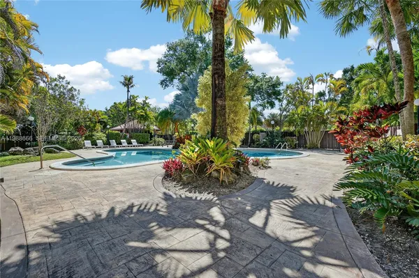 $279,000 | 6904 North Kendall Drive, Unit F104, Pinecrest, FL 33156