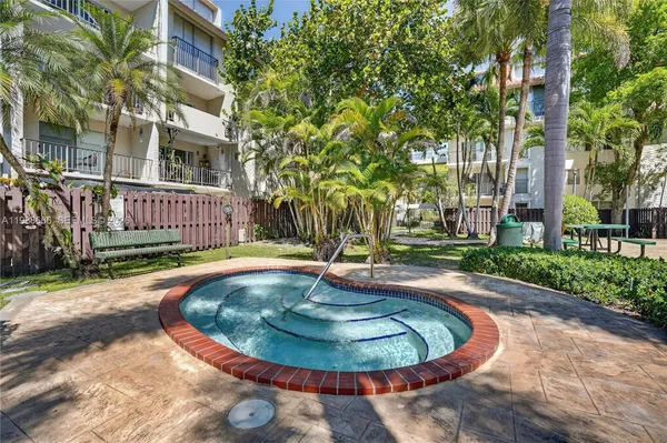 $279,000 | 6904 North Kendall Drive, Unit F104, Pinecrest, FL 33156