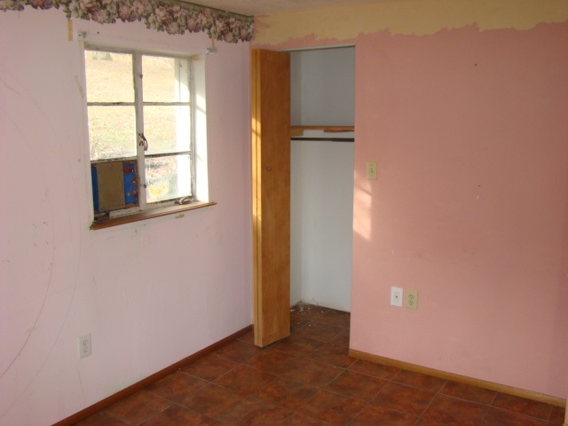 4265 North Hartstrait Road Bloomington, IN 47404 - Photo 7 of 23