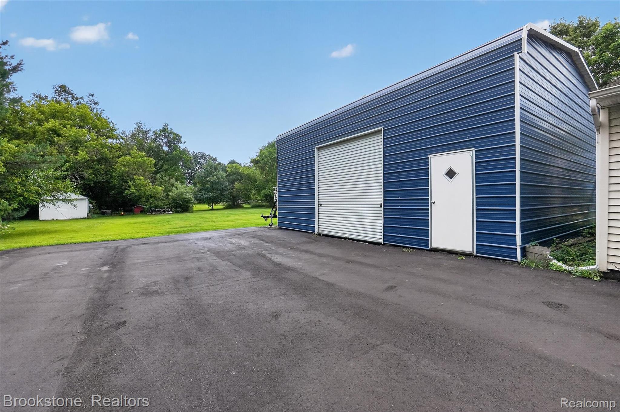 11935 South Beardslee Road Perry, MI 48872 - Photo 46 of 66 46-11935-Beardslee-Rd-WindowStill-Photography.jpg