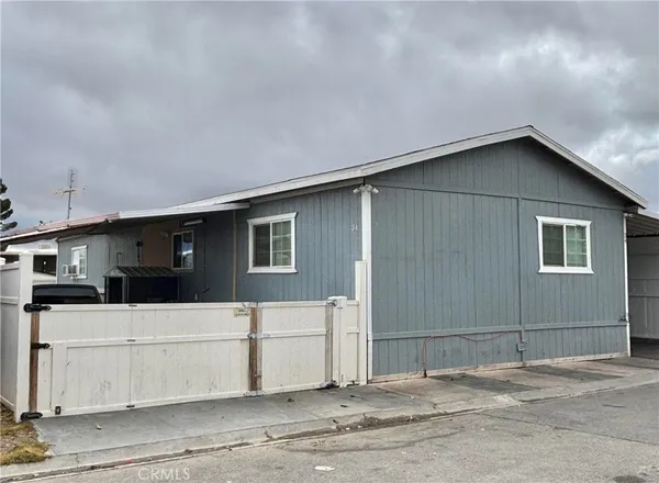 $156,000 | 1301 East Avenue I, Unit 34, Lancaster, CA 93535