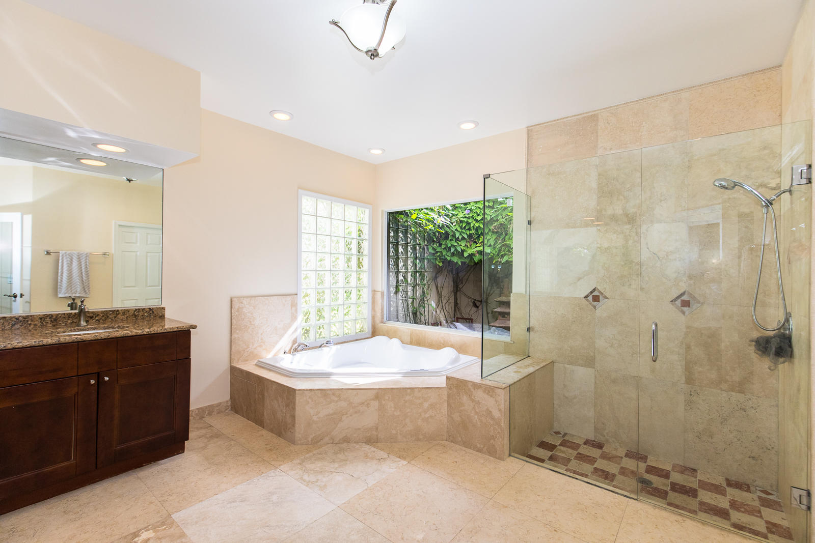 4635 Northwest 26th Avenue Boca Raton, FL 33434 - Photo 17 of 46 4635 NW 26th Ave-528