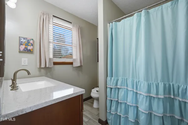 $375,000 | 26261 Beech Circle, Abingdon, VA 24211