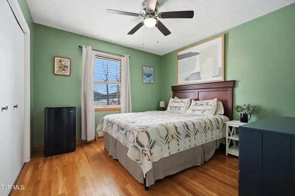 $375,000 | 26261 Beech Circle, Abingdon, VA 24211