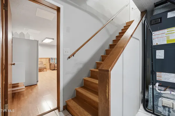 $375,000 | 26261 Beech Circle, Abingdon, VA 24211