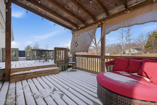 $375,000 | 26261 Beech Circle, Abingdon, VA 24211