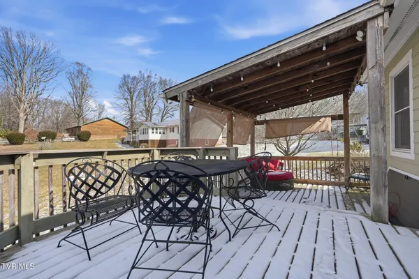 $375,000 | 26261 Beech Circle, Abingdon, VA 24211