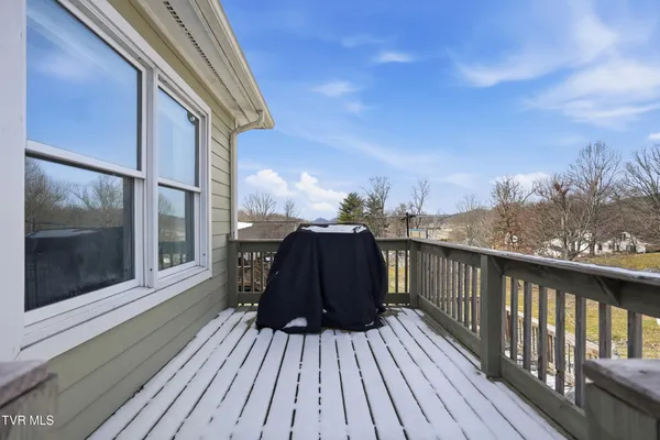 $375,000 | 26261 Beech Circle, Abingdon, VA 24211