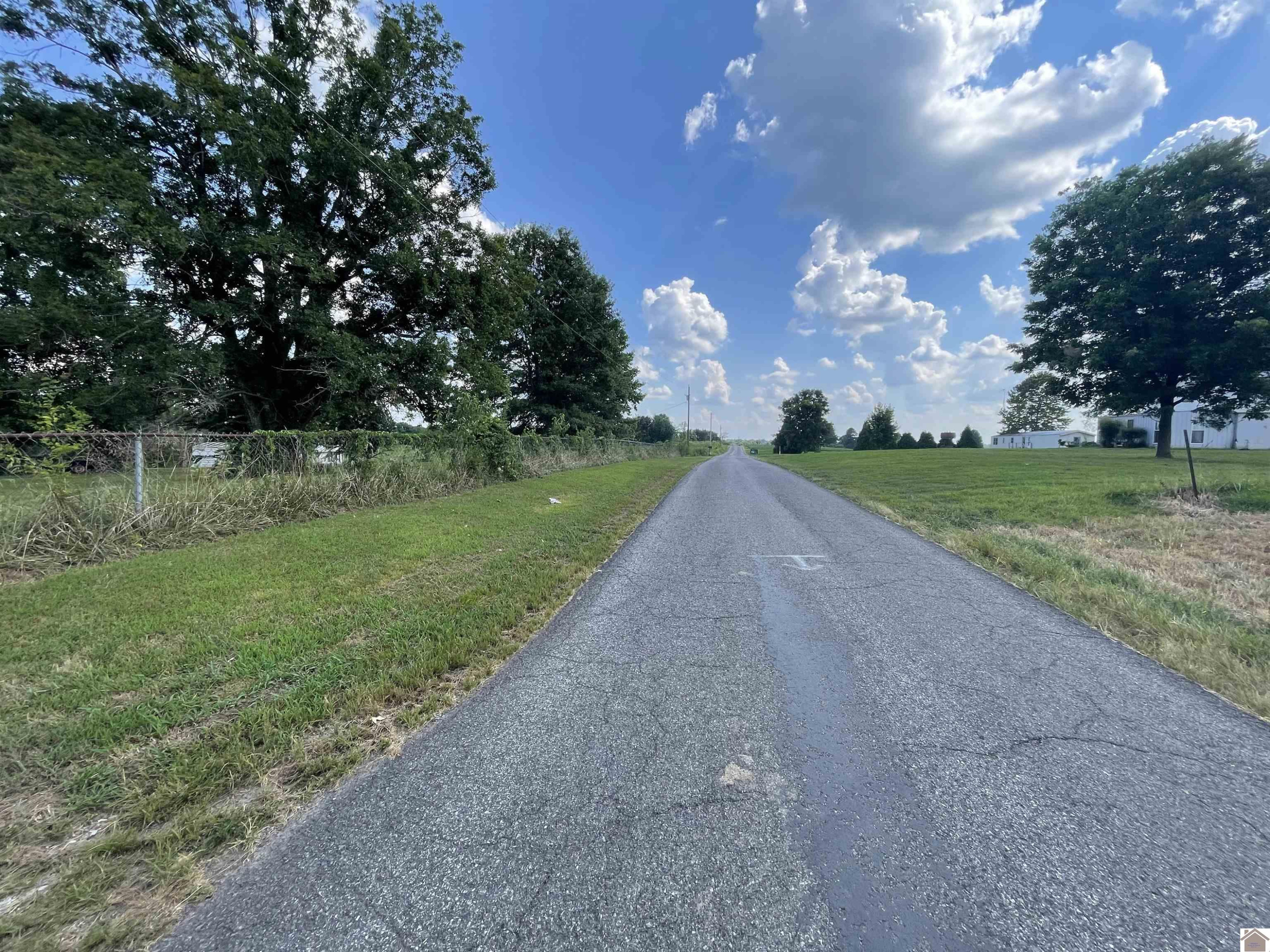 1552 Ballard Road Mayfield, KY 42066 - Photo 6 of 9 Photo 6