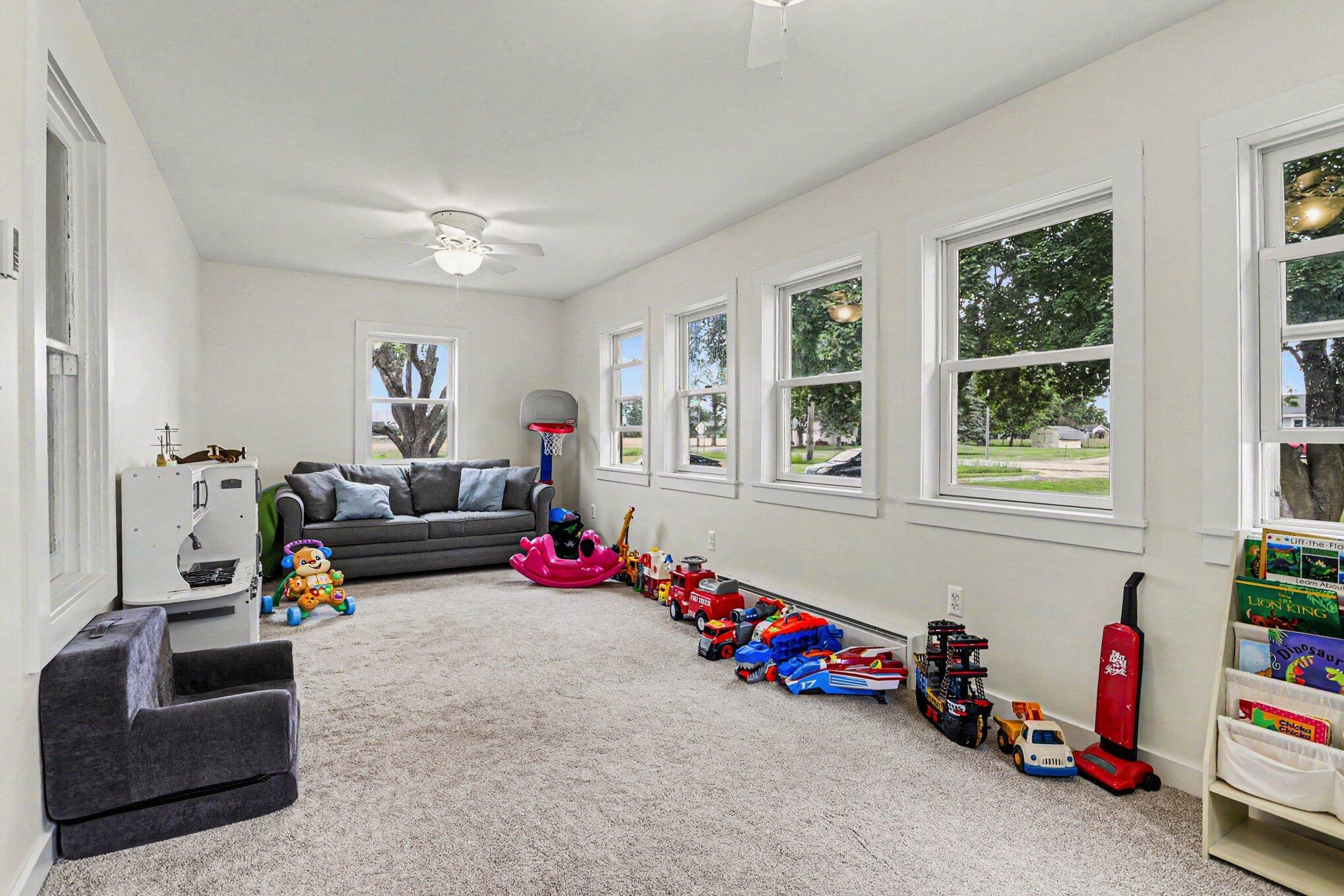 7222 Hollywood Road Berrien Springs, MI 49103 - Photo 11 of 28 009_file_3791
