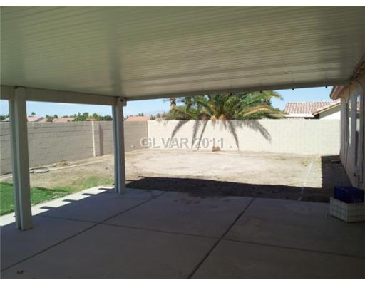 643 Camp Hill Road Henderson, NV 89015 - Photo 8 of 9 Yard/Garden. Large covered patio!
