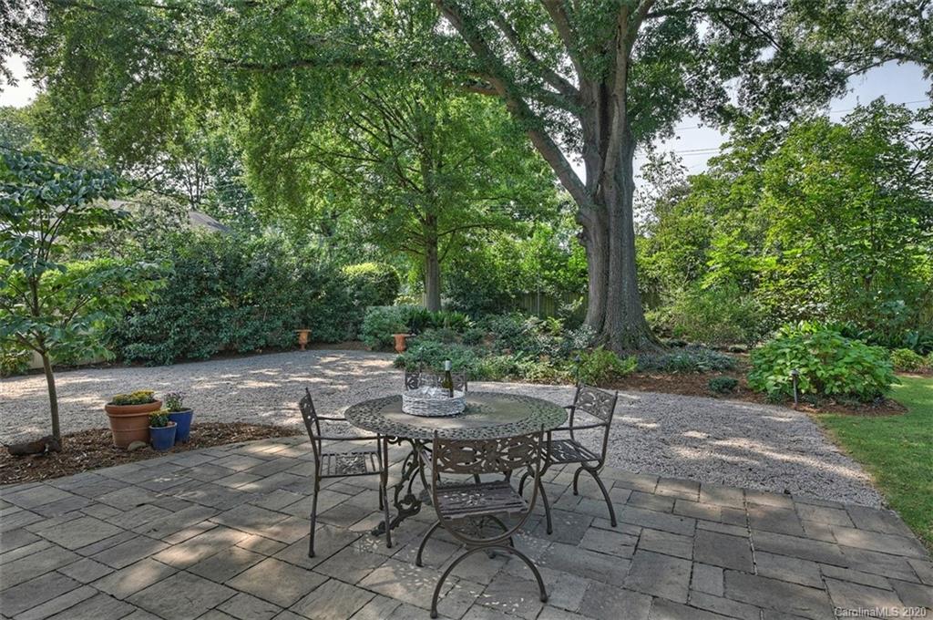 2510 Hatherly Road Charlotte, NC 28209 - Photo 28 of 37 Gallery Image 28