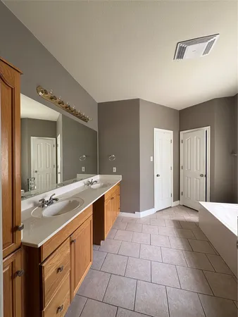 $1,950 | 113 Canyon Road, Georgetown, TX 78628