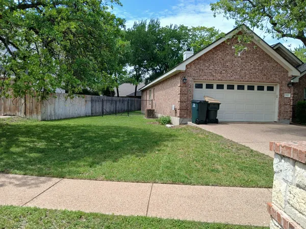 $1,950 | 113 Canyon Road, Georgetown, TX 78628