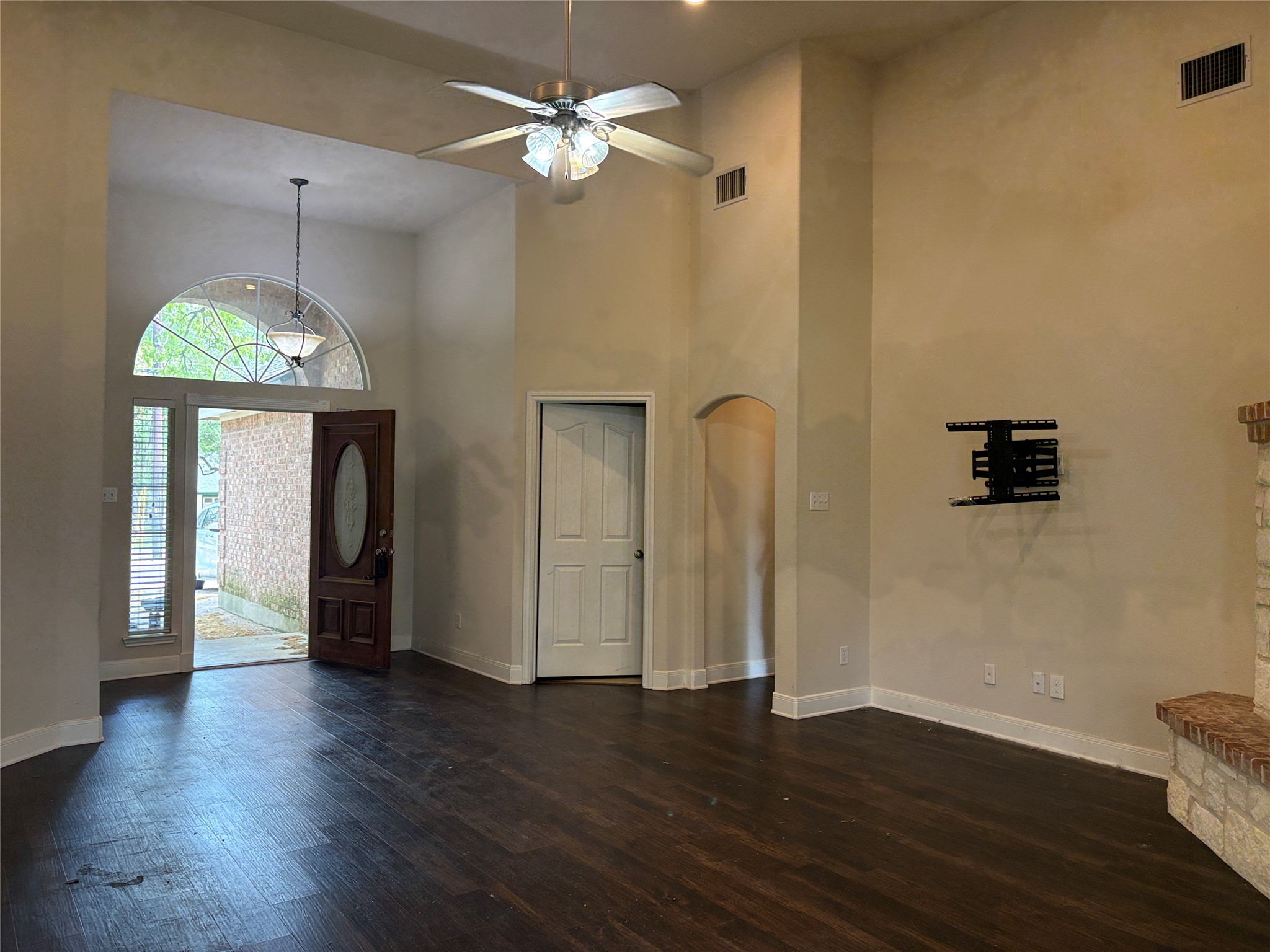 113 Canyon Road Georgetown, TX 78628 - Photo 5 of 23