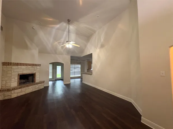 $1,950 | 113 Canyon Road, Georgetown, TX 78628