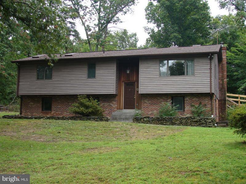 5655 Enon School Road Marshall, VA 20115 - Photo 1 of 18 Exterior (Front)