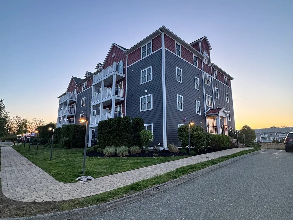 9 Needhams Landing Road, Unit 104 Lynn, MA 01905 - Photo 9 of 10 Gallery Image 9