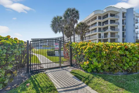 $670,000 | 1300 Florida A1A, Unit 523, Jupiter, FL 33477