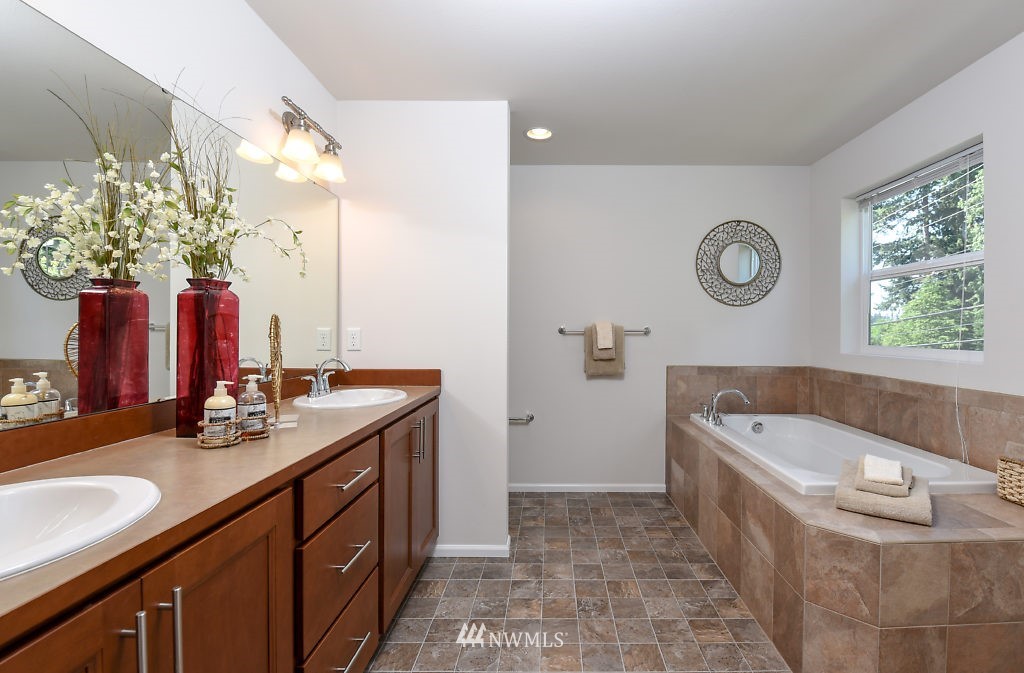 18606 35th Drive Southeast Bothell, WA 98012 - Photo 14 of 21
