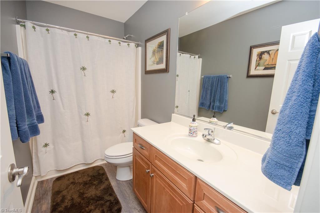 4608 River Valley Road High Point, NC 27265 - Photo 20 of 28 Hall bath for 3rd BR and Loft.