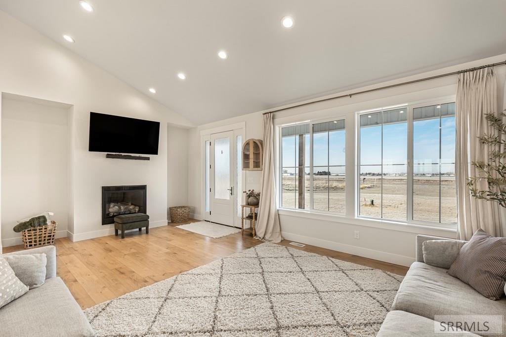 1423 Stoddard Road Shelley, ID 83274 - Photo 3 of 38