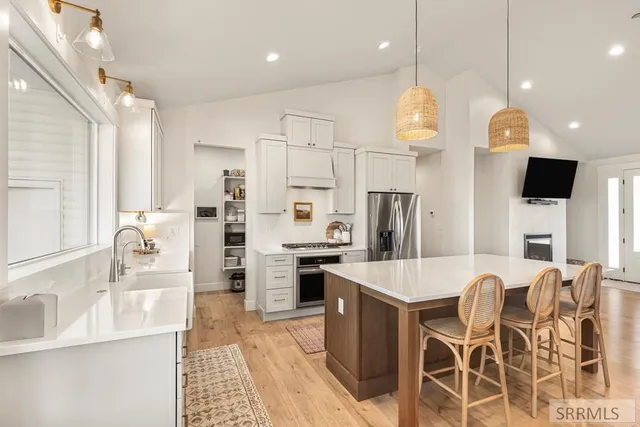 $920,000 | 1423 Stoddard Road, Shelley, ID 83274