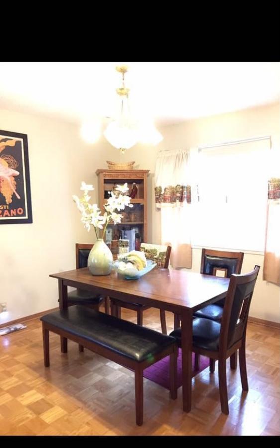 26228 Ridge Vale Drive Newhall, CA 91321 - Photo 2 of 15 download (1)