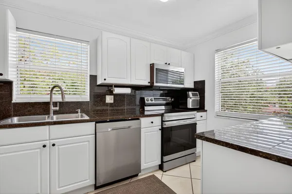 $159,000 | 3551 Inverrary Drive, Unit 312, Lauderhill, FL 33319