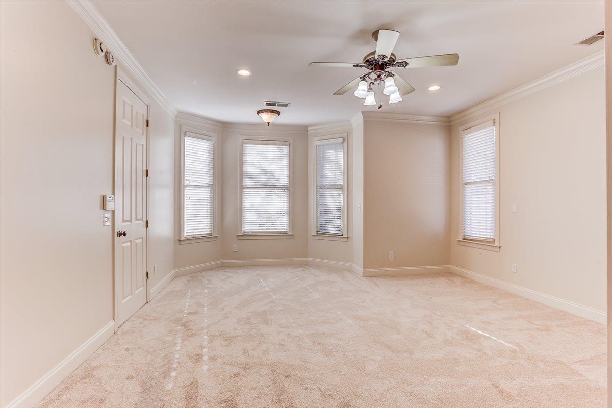 10219 Statfield Drive Collierville, TN 38017 - Photo 16 of 37 a view of an empty room with a window
