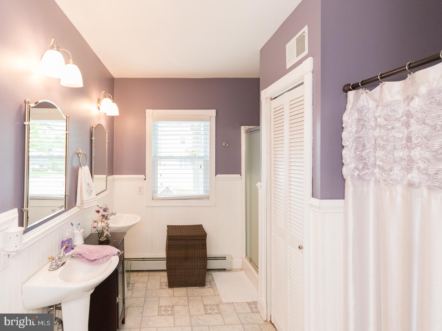 96 Verona Road Broomall, PA 19008 - Photo 17 of 25 Master Bathroom