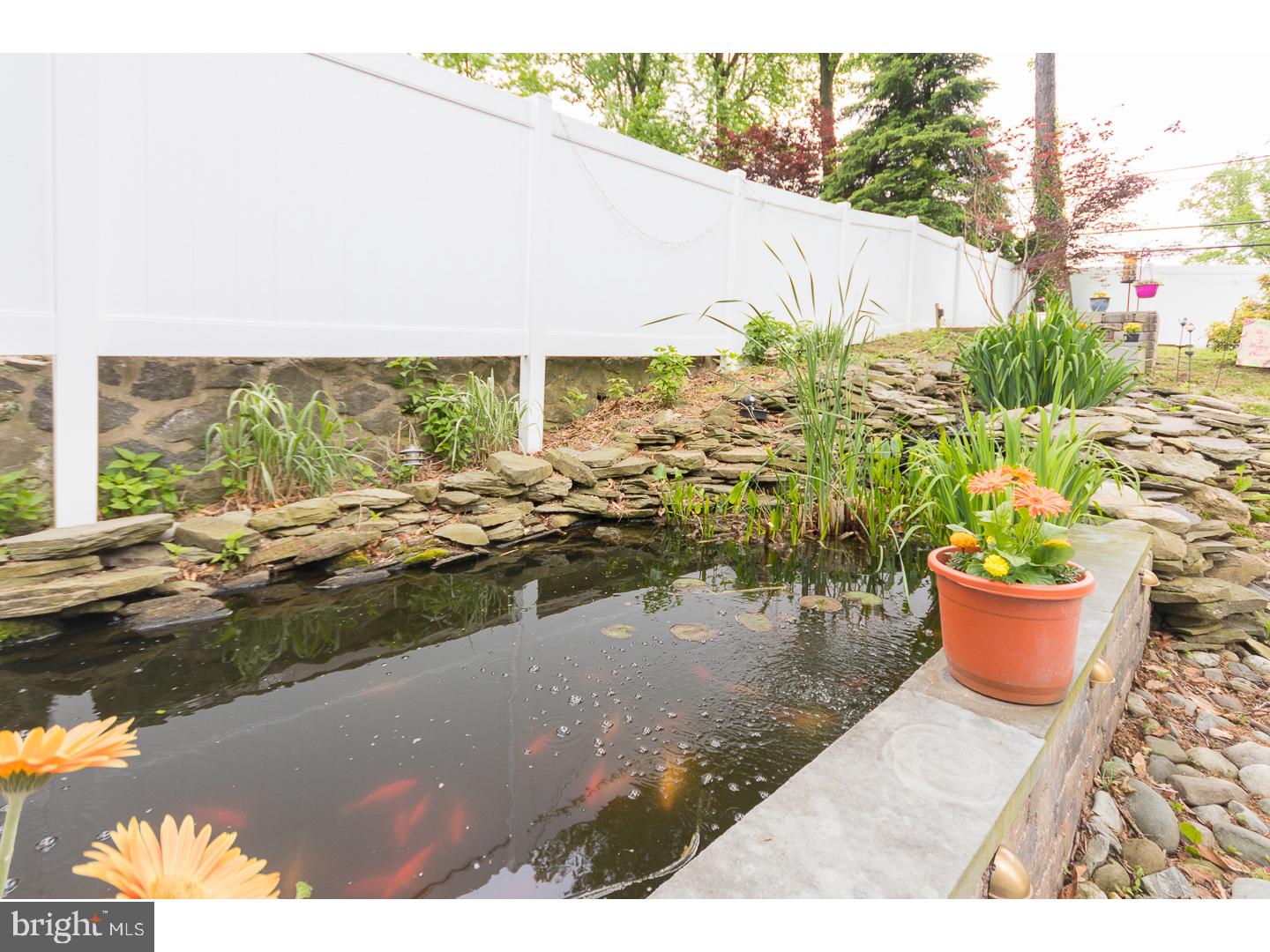 96 Verona Road Broomall, PA 19008 - Photo 25 of 25 Garden