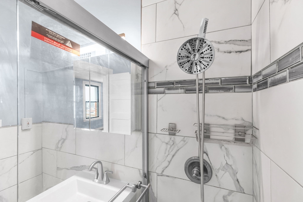 140 Chestnut Street, Unit 702 Springfield, MA 01103 - Photo 23 of 28