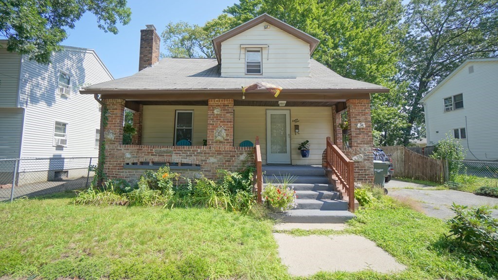 89 Middle Street Springfield, MA 01104 - Photo 1 of 21
