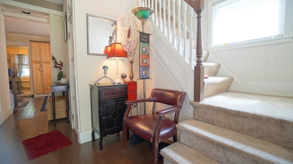 89 Middle Street Springfield, MA 01104 - Photo 13 of 21