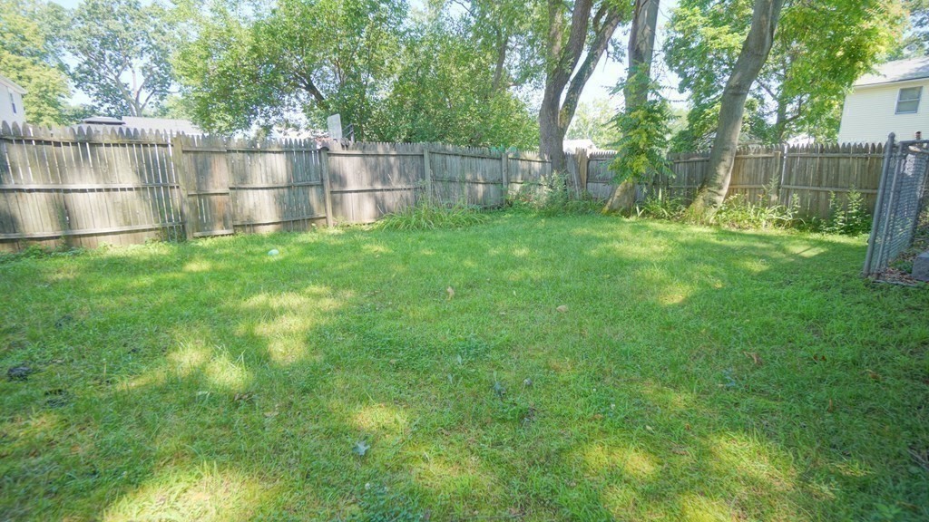 89 Middle Street Springfield, MA 01104 - Photo 21 of 21