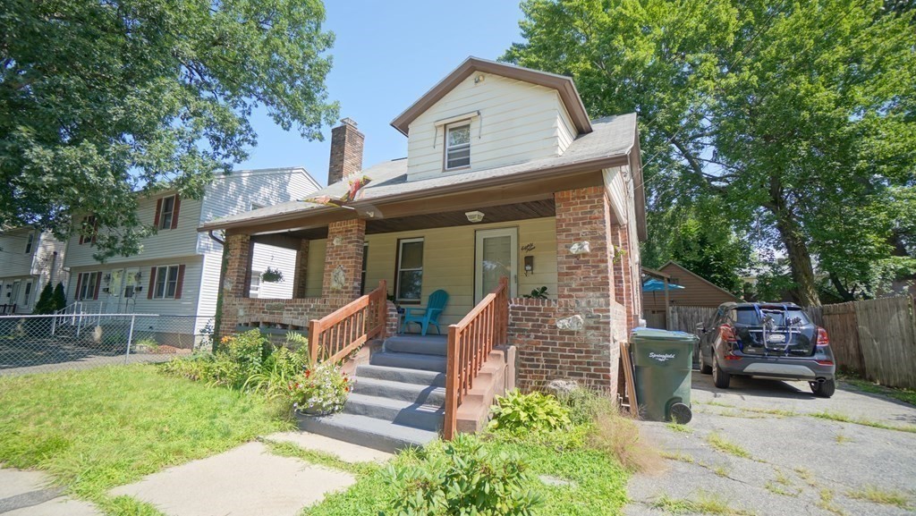 89 Middle Street Springfield, MA 01104 - Photo 3 of 21