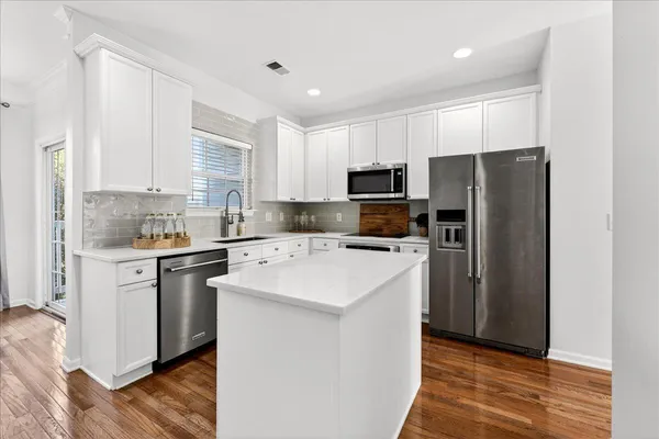 $3,500 | 3456 Claremont Street, Mount Pleasant, SC 29466