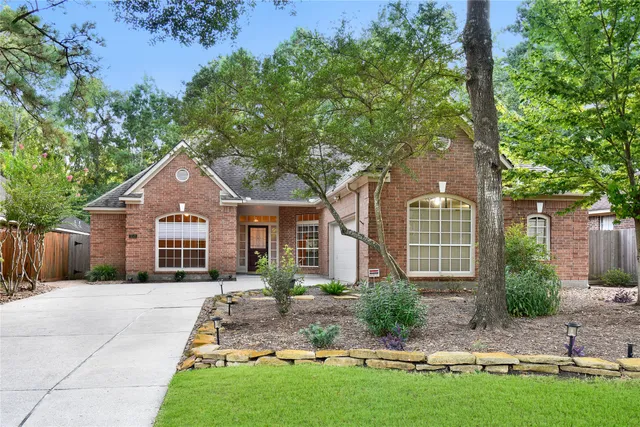 $3,000 | 152 West Amberglow Circle, The Woodlands, TX 77381