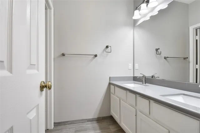 $3,000 | 152 West Amberglow Circle, The Woodlands, TX 77381