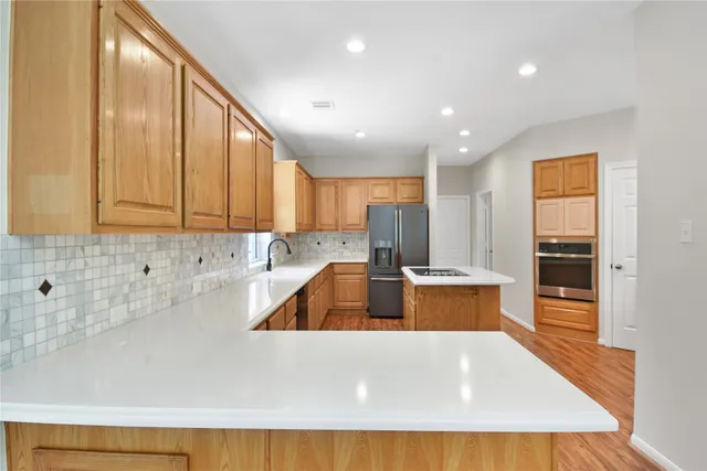 $3,000 | 152 West Amberglow Circle, The Woodlands, TX 77381