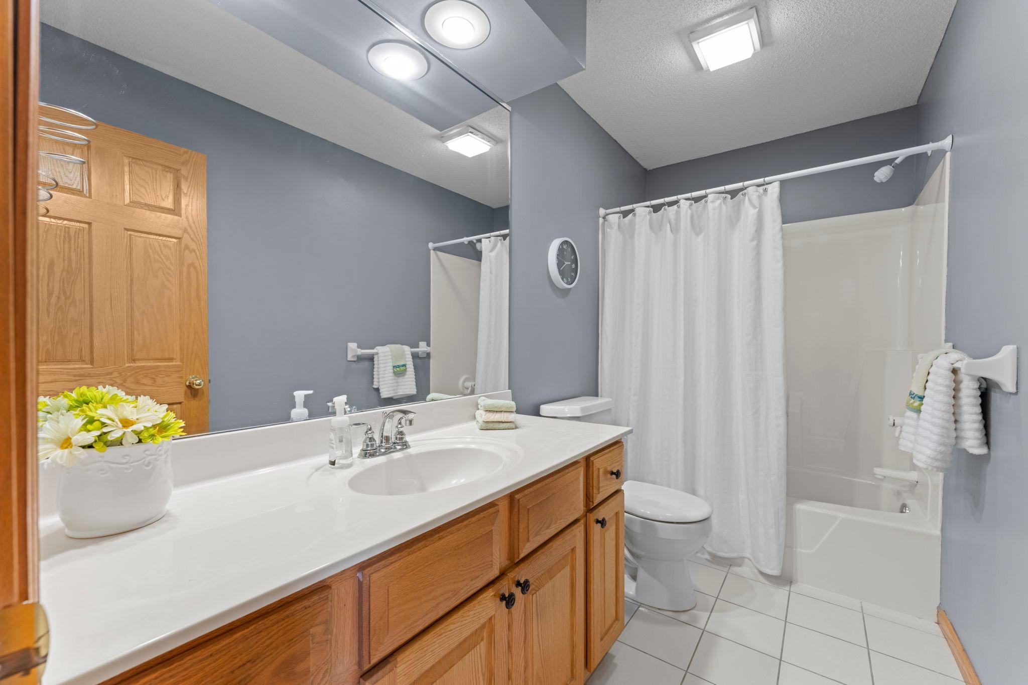 3685 Commonwealth Road Woodbury, MN 55125 - Photo 29 of 56 Gallery Image 29