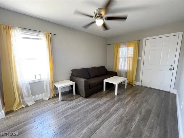 $995 | 5930 Dodd Street, Unit 2, Las Vegas, NV 89122